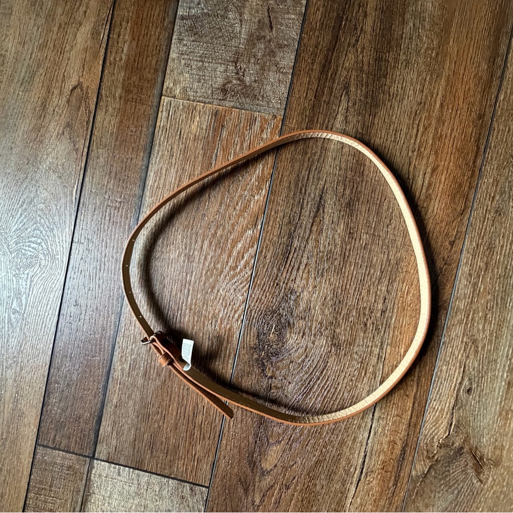 Women’s Tan Leather Belt